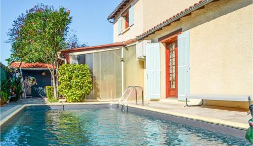 Three-Bedroom Vacation Home 