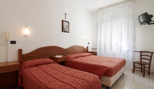 Basic Triple Room