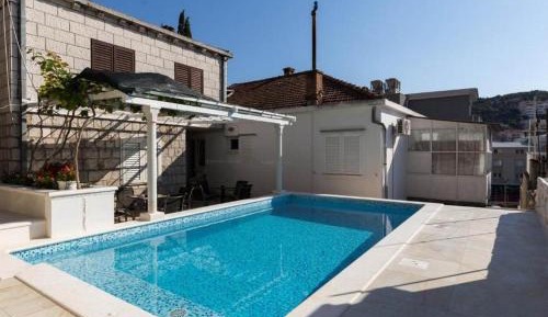 Studio Apartment with Patio