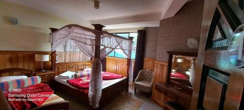 Basic Triple Room