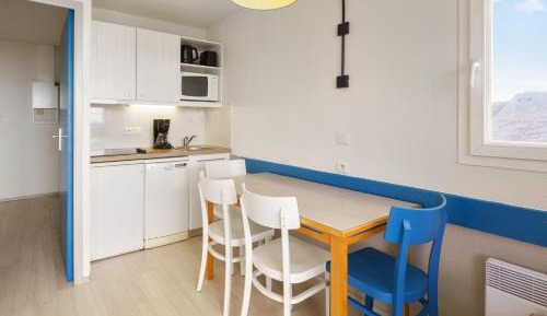 Studio with Sleeping Alcove and  Balcony (4 Peoples) - Sea View