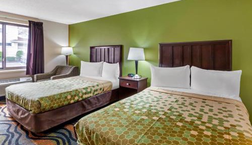 Queen Room with Two Queen Beds - Non-Smoking