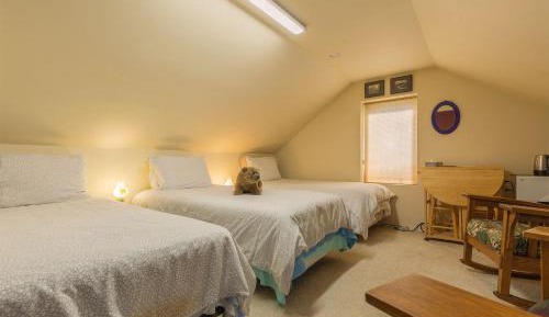 Triple Room with Private Bathroom