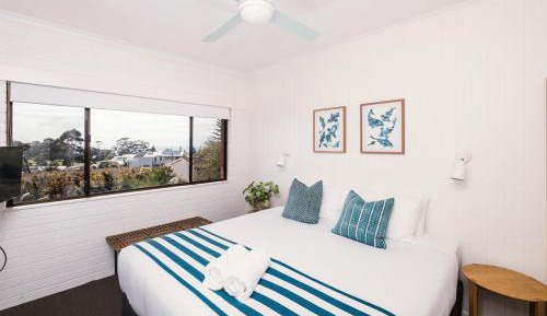 Two-Bedroom Apartment with Balcony
