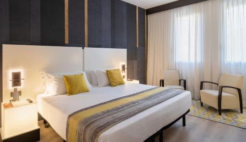 Double Room (1 Adult)