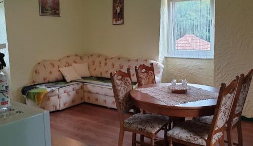One-Bedroom Holiday Home