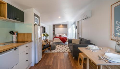 Studio Apartment