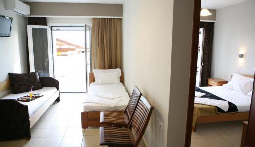 One-Bedroom Apartment with Garden View