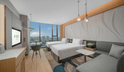 Standard Double Room with Two Double Beds - High Floor