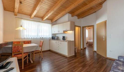 Superior One-Bedroom Apartment with Balcony