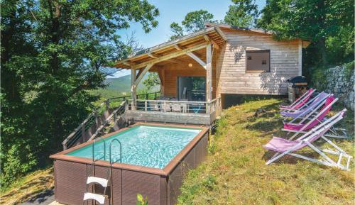 Three-Bedroom Holiday Home 