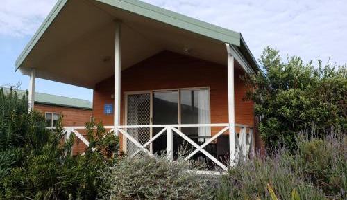 Deluxe 2 Bedroom Spa Cabin
