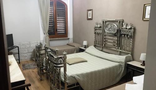 Large Double or Twin Room