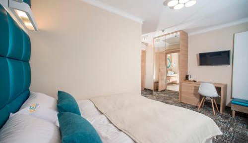 Deluxe Double Room with Shower