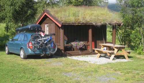 Economy Cottage with Shared Bathroom (2 Adults)