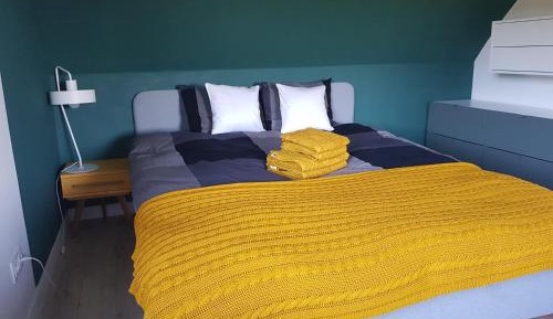 Two-Bedroom Apartment with Mountain View and Garden