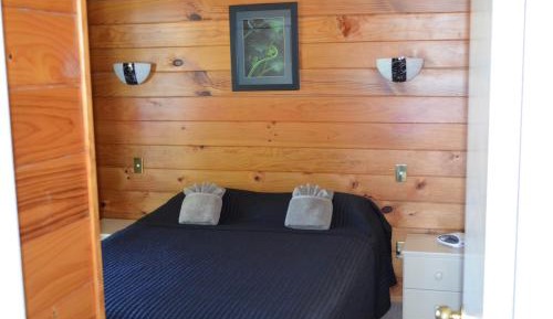 Two-Bedroom Apartment with Lake View