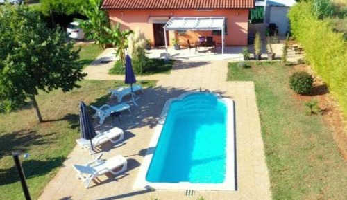 Villa with Garden View