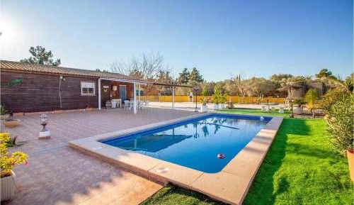 Three-Bedroom Holiday Home 