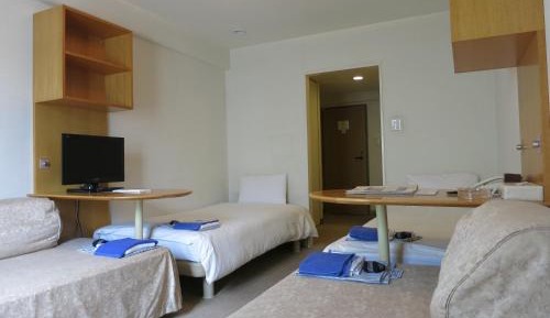 Economy Room with Shared Bathroom - Non-Smoking
