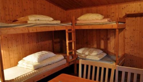 Summer Cabin with Shared Bathroom