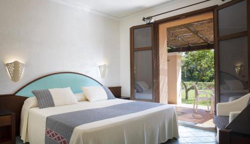 Superior Double or Twin Room with Garden View
