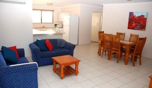 Four-Bedroom Apartment with Balcony A