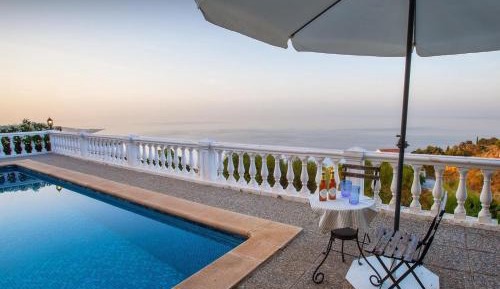 Villa with Sea View