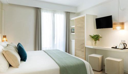Superior Double Room with Side Sea View