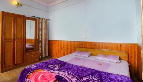 Double Room with Mountain View