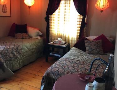 Twin Room with Mountain View