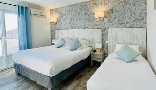 Superior Triple Room with Sea View