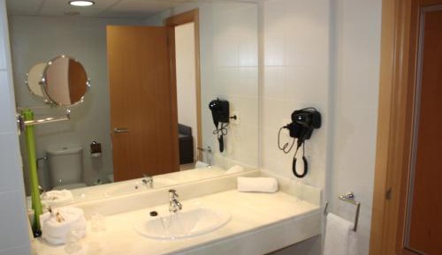 Double or Twin Room with Sea View