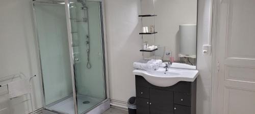 Queen Room with Shared Bathroom