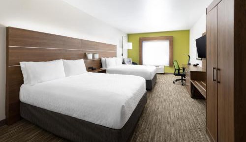 Standard Room with Two Queen Beds