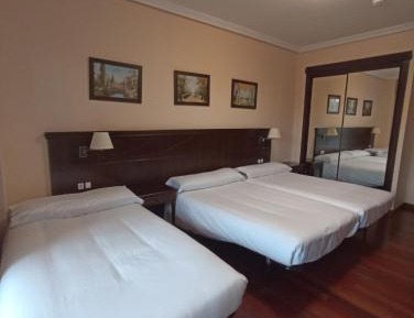 Comfort Triple Room