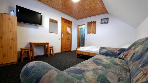 Family Room with Mountain View