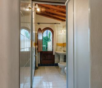 One-Bedroom Apartment with Garden View