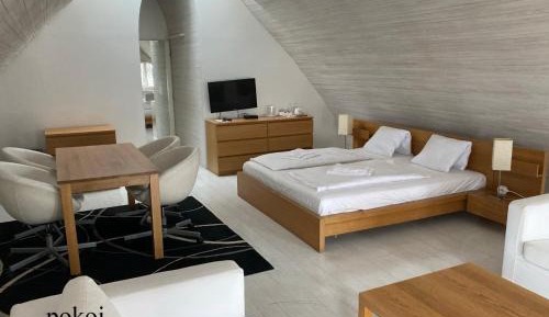 Deluxe Double Room with Extra Bed