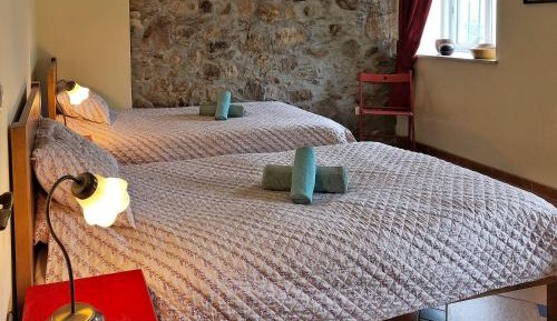 Twin Room with Private Bathroom