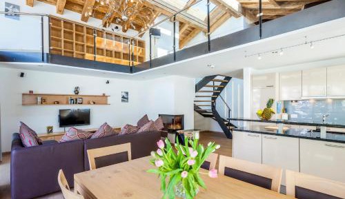 Duplex Apartment with Matterhorn View