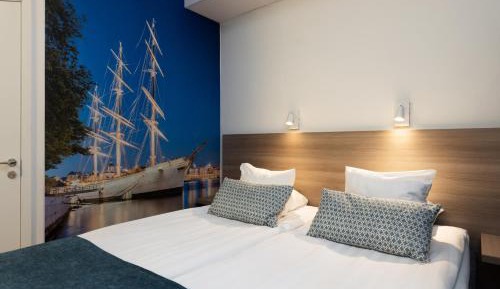 Double or Twin Room with Private Bathroom