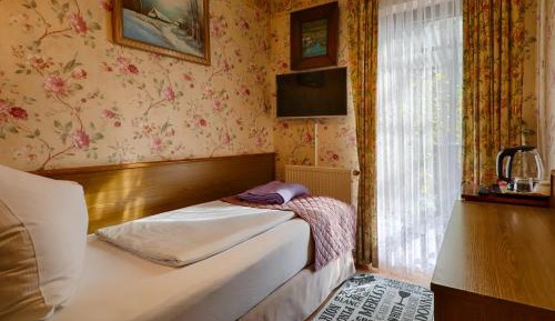 Economy Single Room