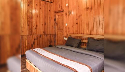 Double Room with Mountain View