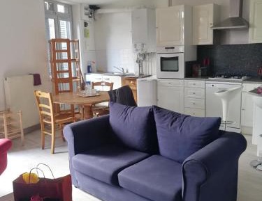 Apartment With Shared Bathroom