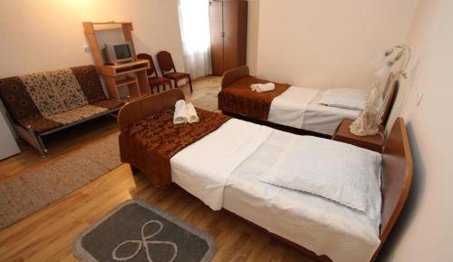 Comfort Triple Room with Shower