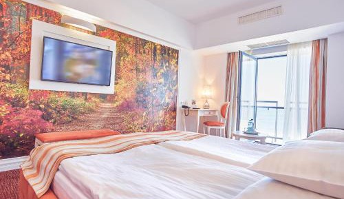 Deluxe Double Room with Sofa, Sea View