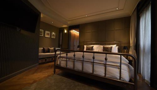 King Room