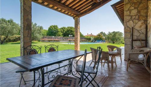 Three-Bedroom Holiday Home 