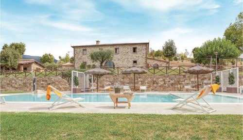 Nine-Bedroom Holiday Home